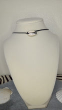 Load image into Gallery viewer, Seashell necklaces