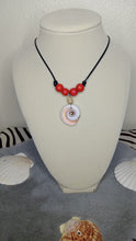 Load image into Gallery viewer, Seashell necklaces

