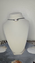 Load image into Gallery viewer, Seashell necklaces

