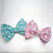 Load image into Gallery viewer, Stylish bows
